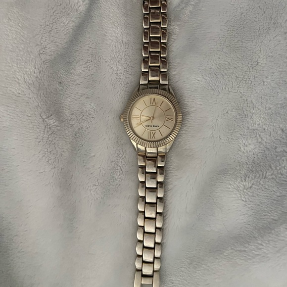 Anne Klein gold watch - never worn! - Picture 4 of 4